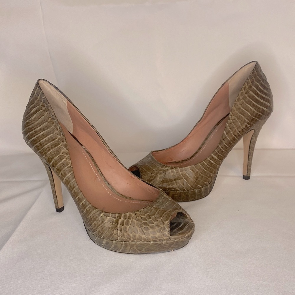 Vince Camuto Snake Skin heels - Picture 1 of 10
